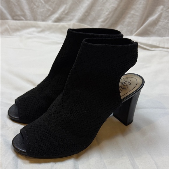 Life Stride Black Knit Peep-Toe Heeled Boots size 8.5 stretchy and comfortable - Picture 1 of 13